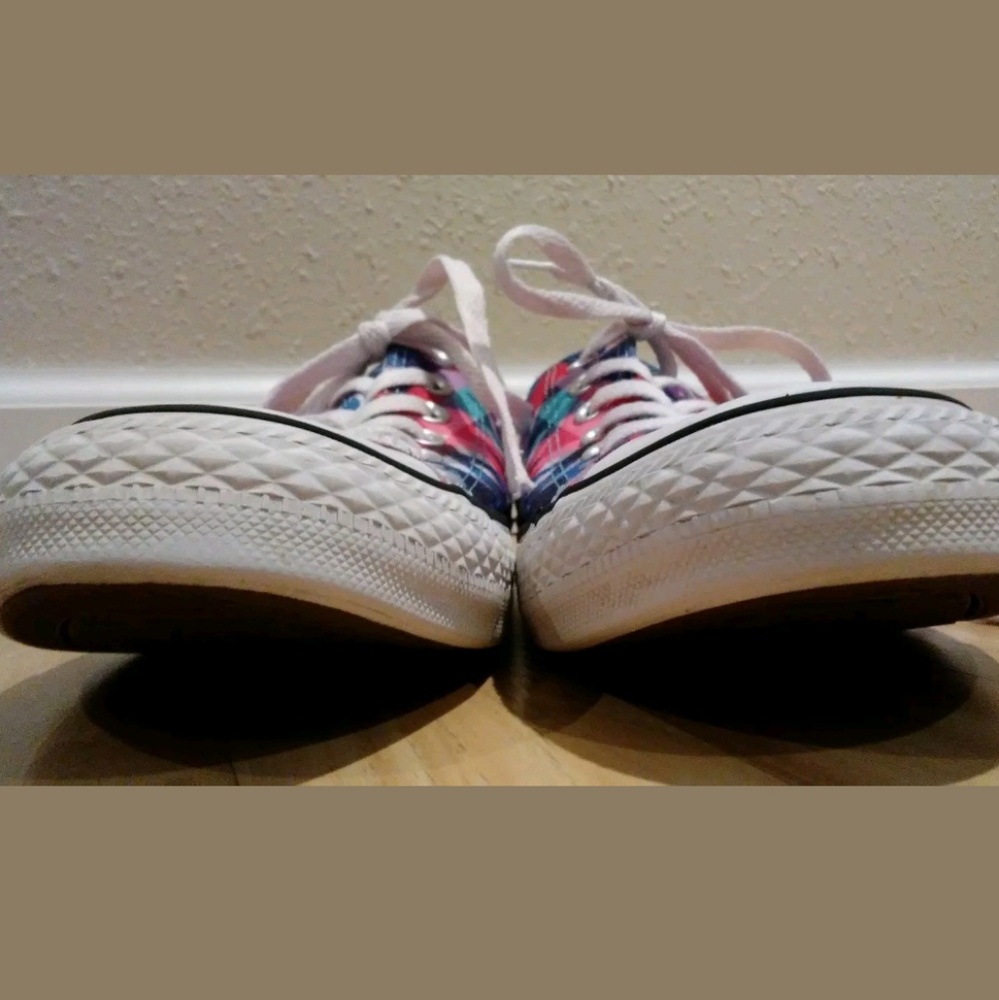 Womens Plaid/Patterned Converse - Picture 5 of 5